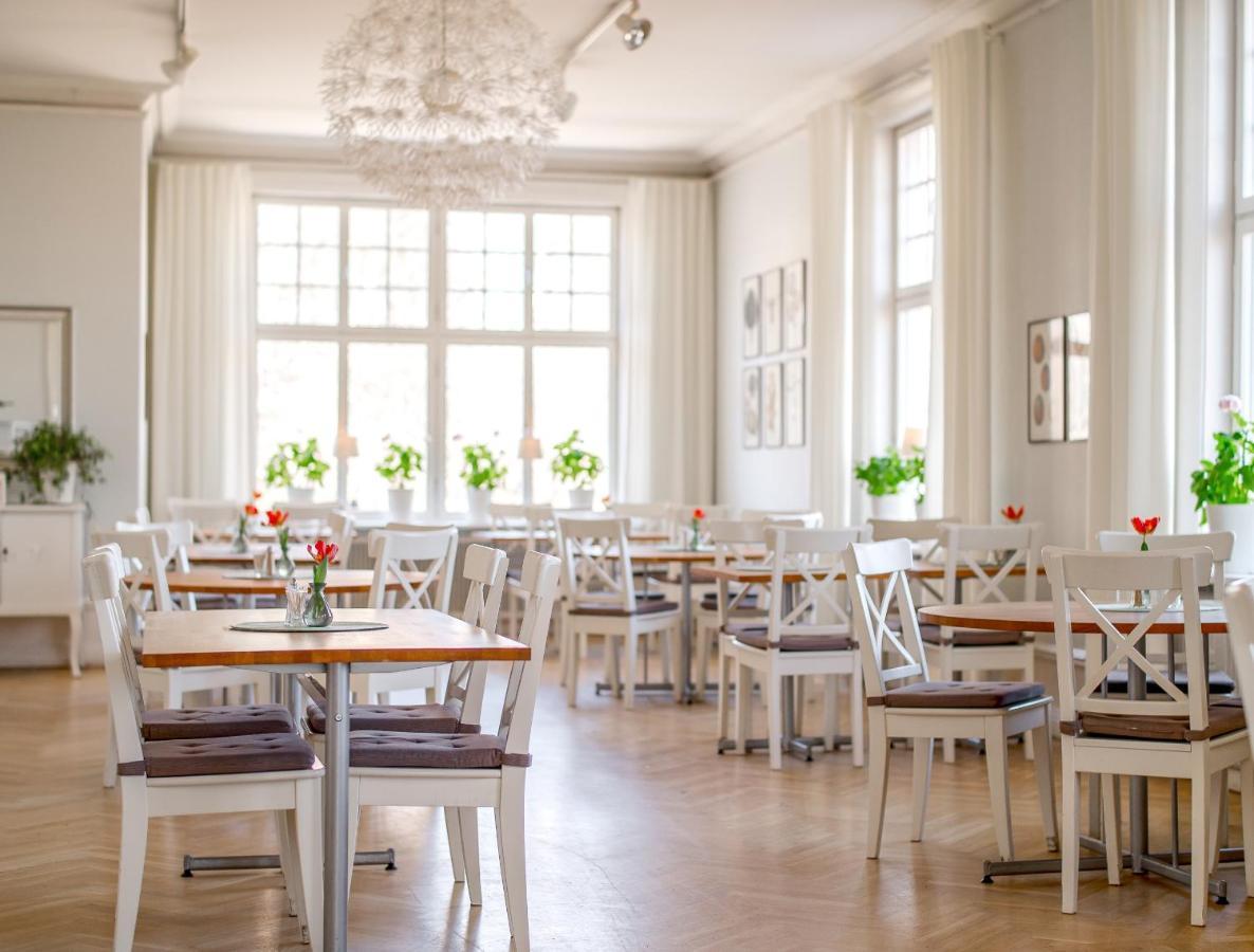 Wij Traedgardar Hotel Ockelbo Ngoại thất bức ảnh